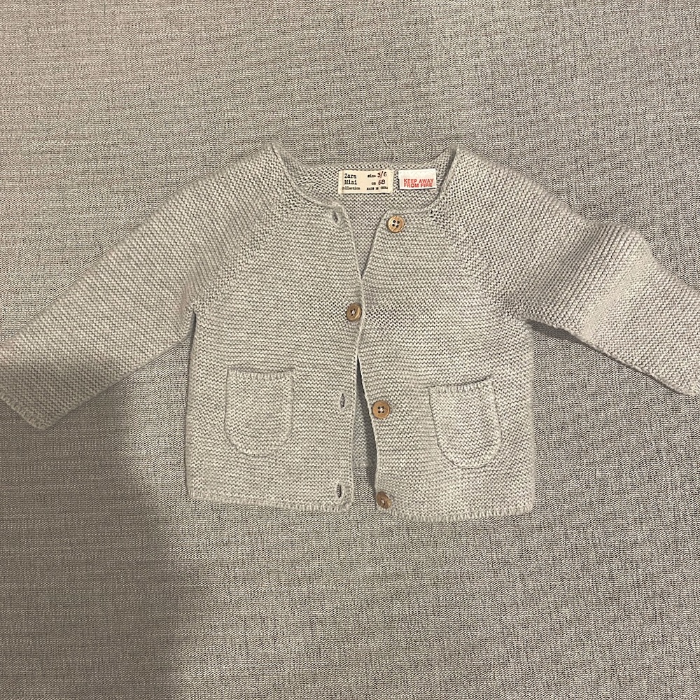 Zara mini grey button cardigan size 3/6 months